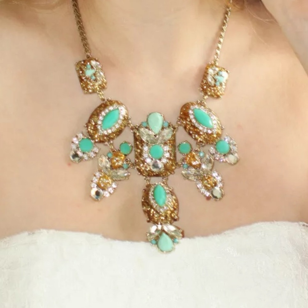 Kate Spade Showgirl Gems Statement necklace Vegas Jewels Aqua bling Designer